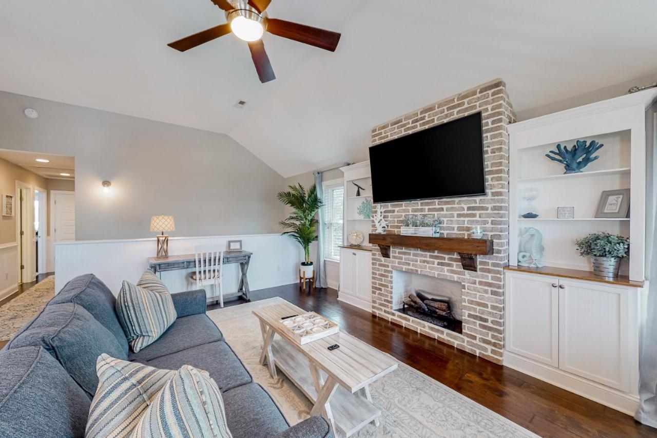 Coastal Serenity - Unit A - Top Floor Kill Devil Hills Exterior photo